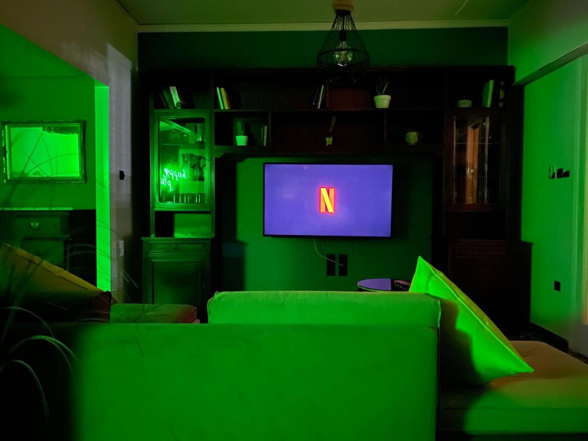 Apartment Happy Place! Big, Bright & - Ideal For Families And Groups Of Friends Patras