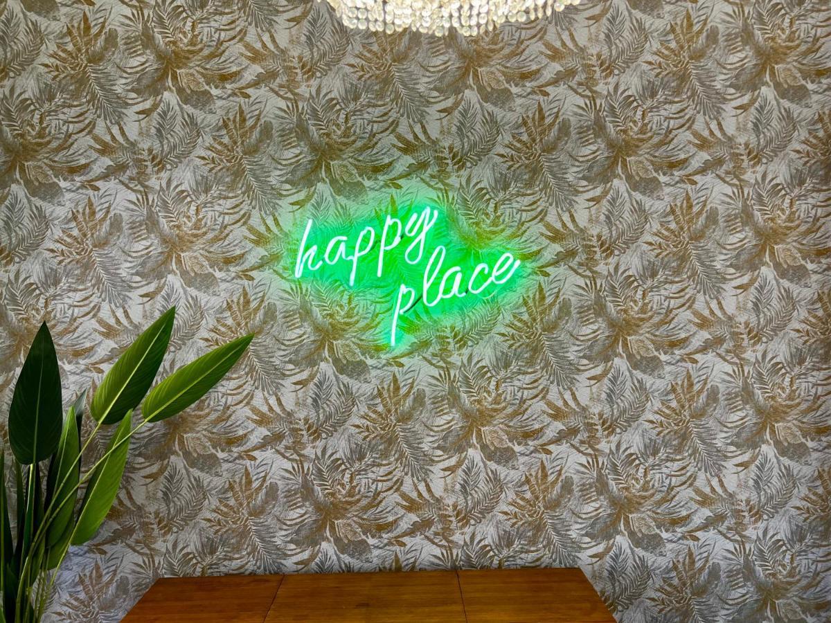 Happy Place! Big, Bright & - Ideal For Families And Groups Of Friends Apartment *